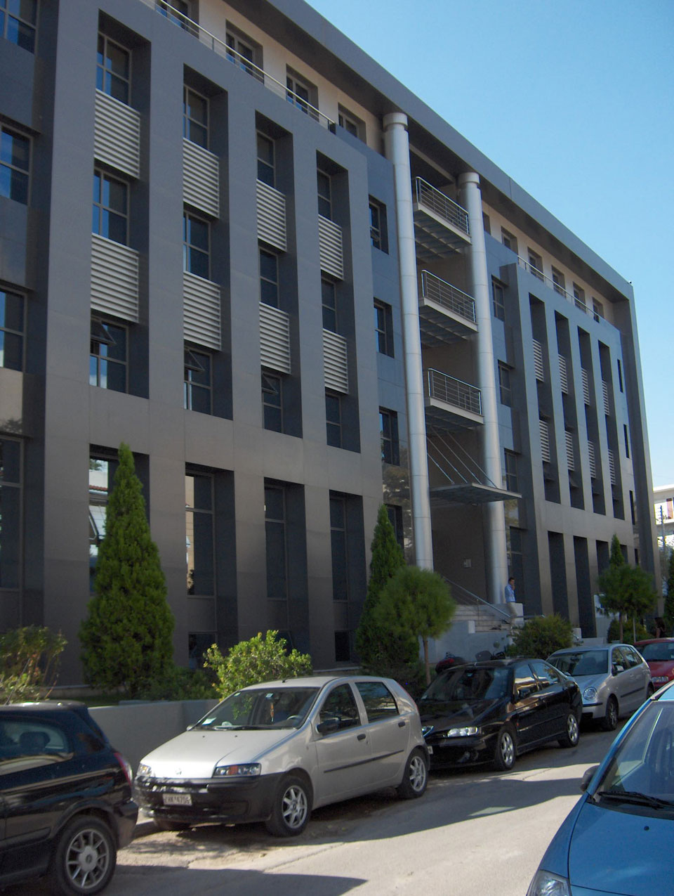 ΚΤΙΡΙΟ ΓΡΑΦΕΙΩΝ ΣΤΟ ΜΑΡΟΥΣΙ